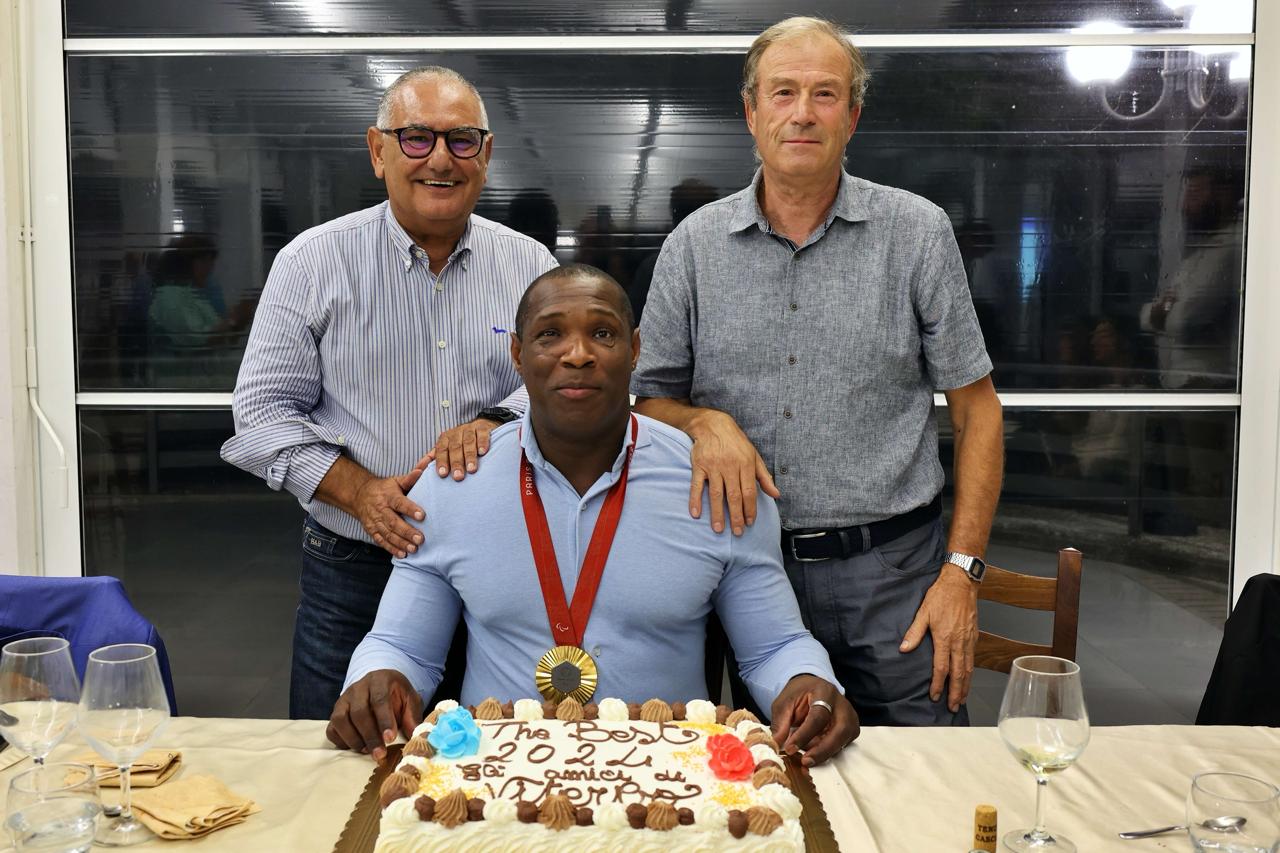 L’oro alle Paralimpiadi di Parigi, Oney Tapia, saluta Viterbo e tutta l'atletica viterbese - Uncategorized