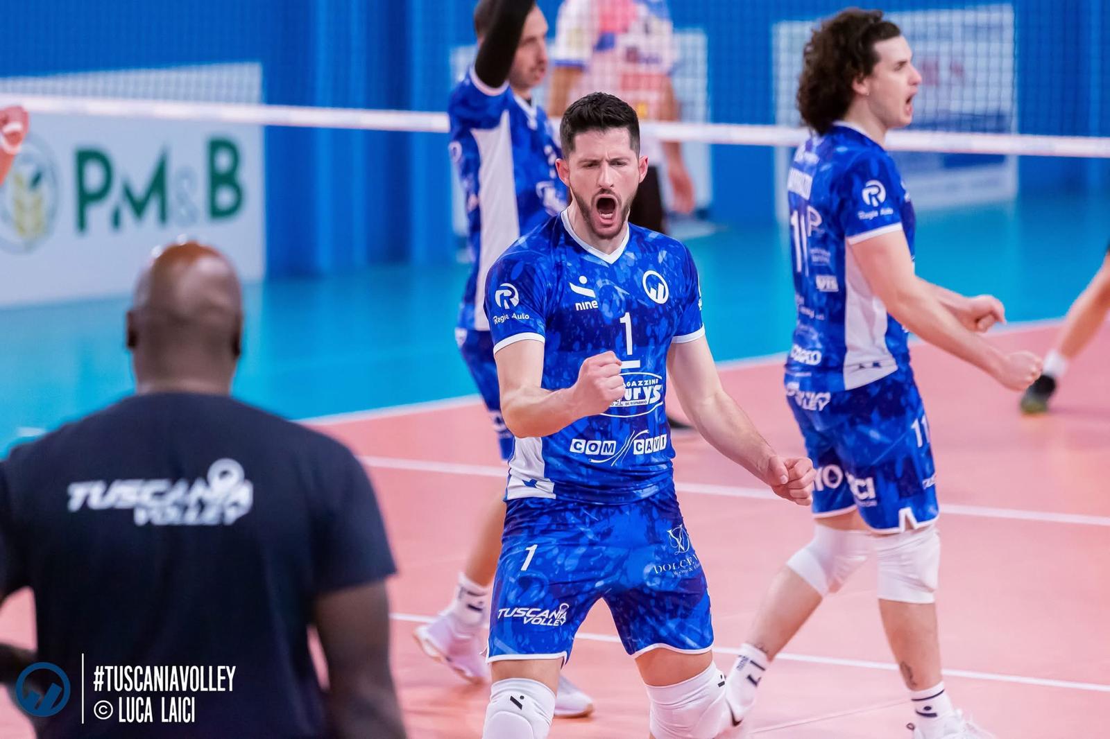 Tuscania Volley, si riparte dalle certezze! A guidarla in campo sarà ancora capitan Buzzelli - Uncategorized