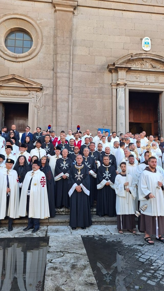 In occasione del Giubileo, l'Ordine di Malta presente alla straordinaria processione del corpo incorrotto di Santa Rosa…