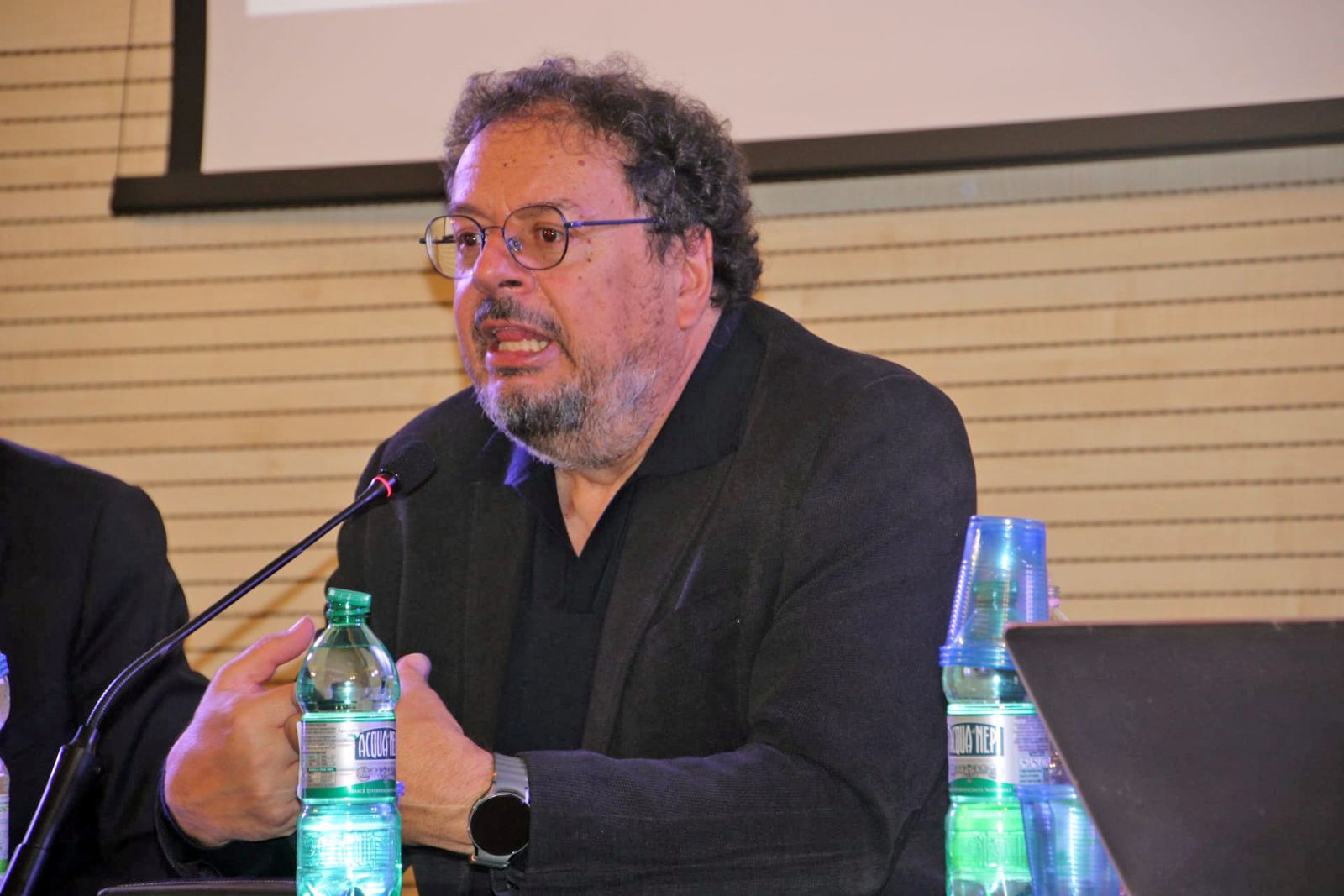 Pirati della Bellezza, Gino Roncaglia spiega l'intelligenza artificiale a Viterbo - Uncategorized