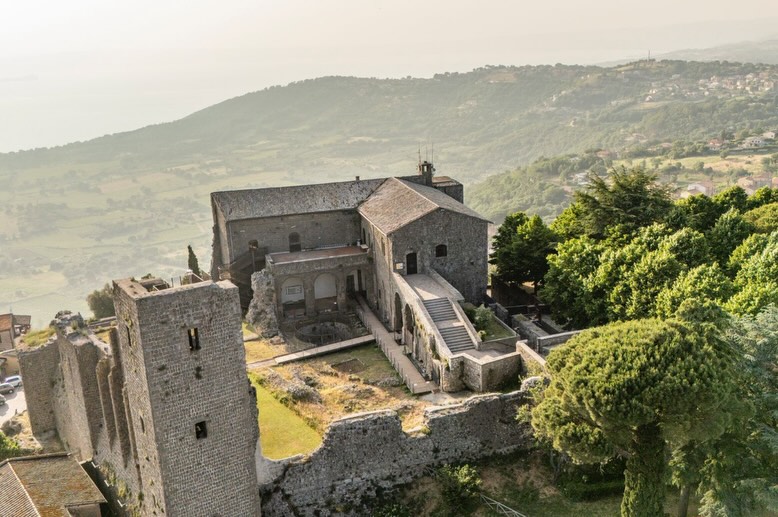 Il 2026 inizia con il piede giusto: oltre 100.000 euro di nuovi fondi per Montefiascone - Uncategorized