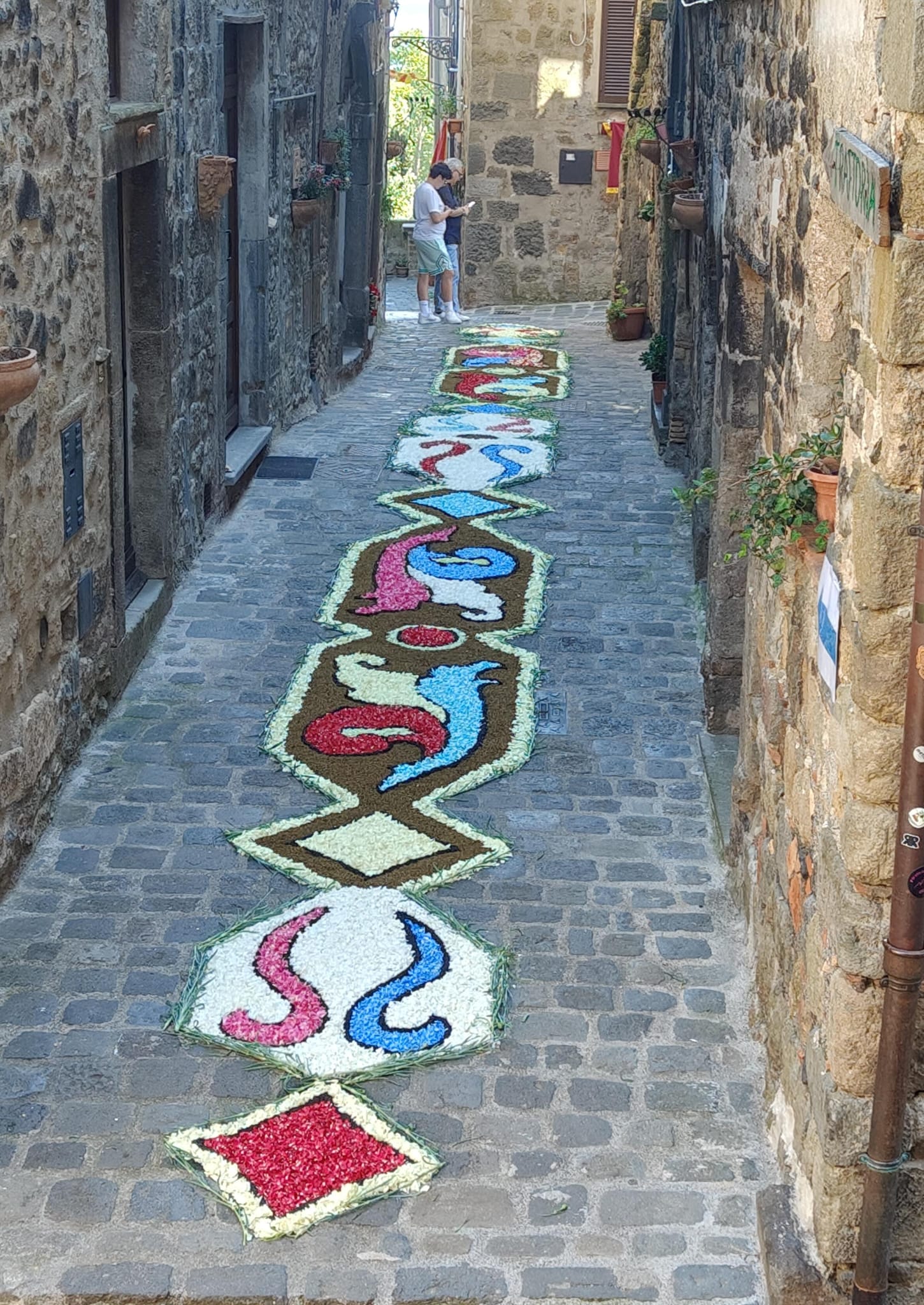 Bolsena rinnova la magia dell’Infiorata del Corpus Domini - Uncategorized
