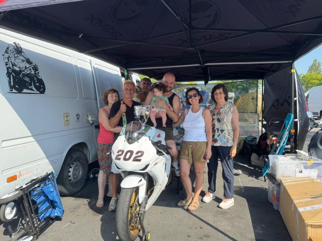 Pedetta protagonista a Misano: rimonta spettacolare e terzo posto di categoria nella CIV Classic - Uncategorized