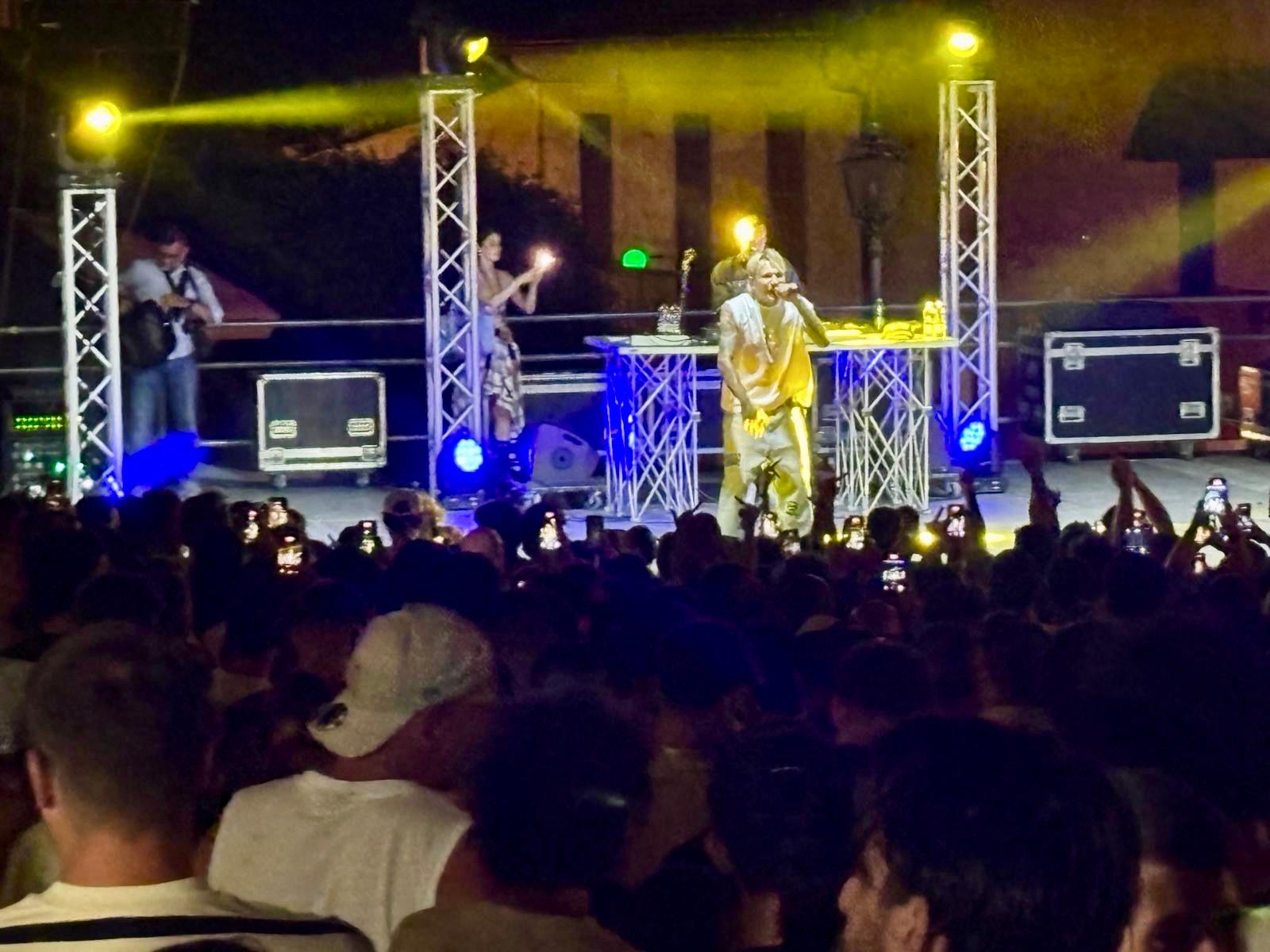 Il Tre porta il rap alla Fiera del Vino di Montefiascone: piazzale Urbano V gremito di giovani - Uncategorized